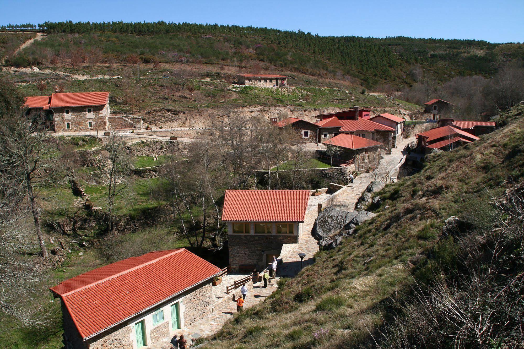 Aldea Couso Rural 호텔 Sarreaus 외부 사진